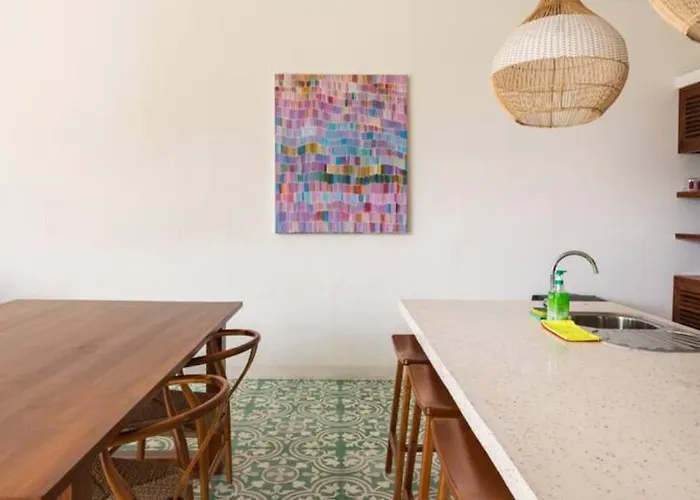 Stylish Villa, Ubud, 2 Bed,2 Bath, Location, Pool, Private! ウブド